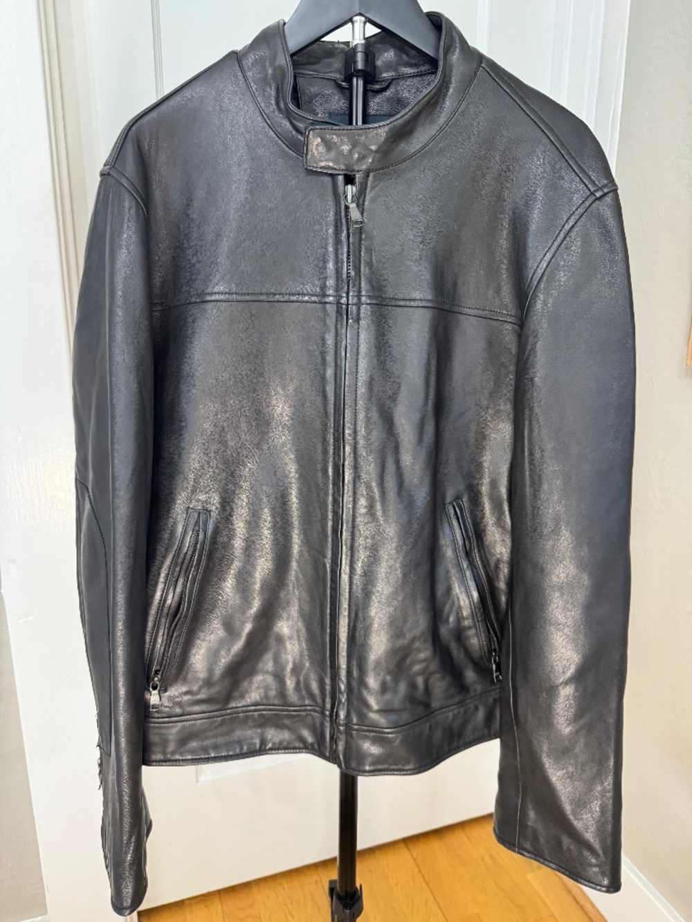 Banana Republic Men’s Black Genuine Leather Cafe Racer Moto Jacket - Large